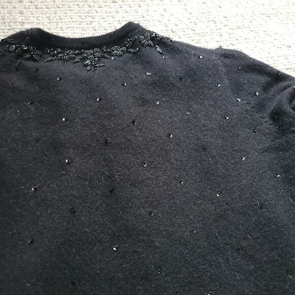 Vintage Womens 38 Lambswool Angora Cardigan Sweater Black Beaded Sequins - Picture 9 of 9